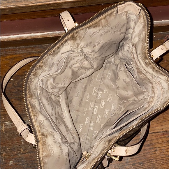 Michael Kors hand bag - Picture 3 of 3